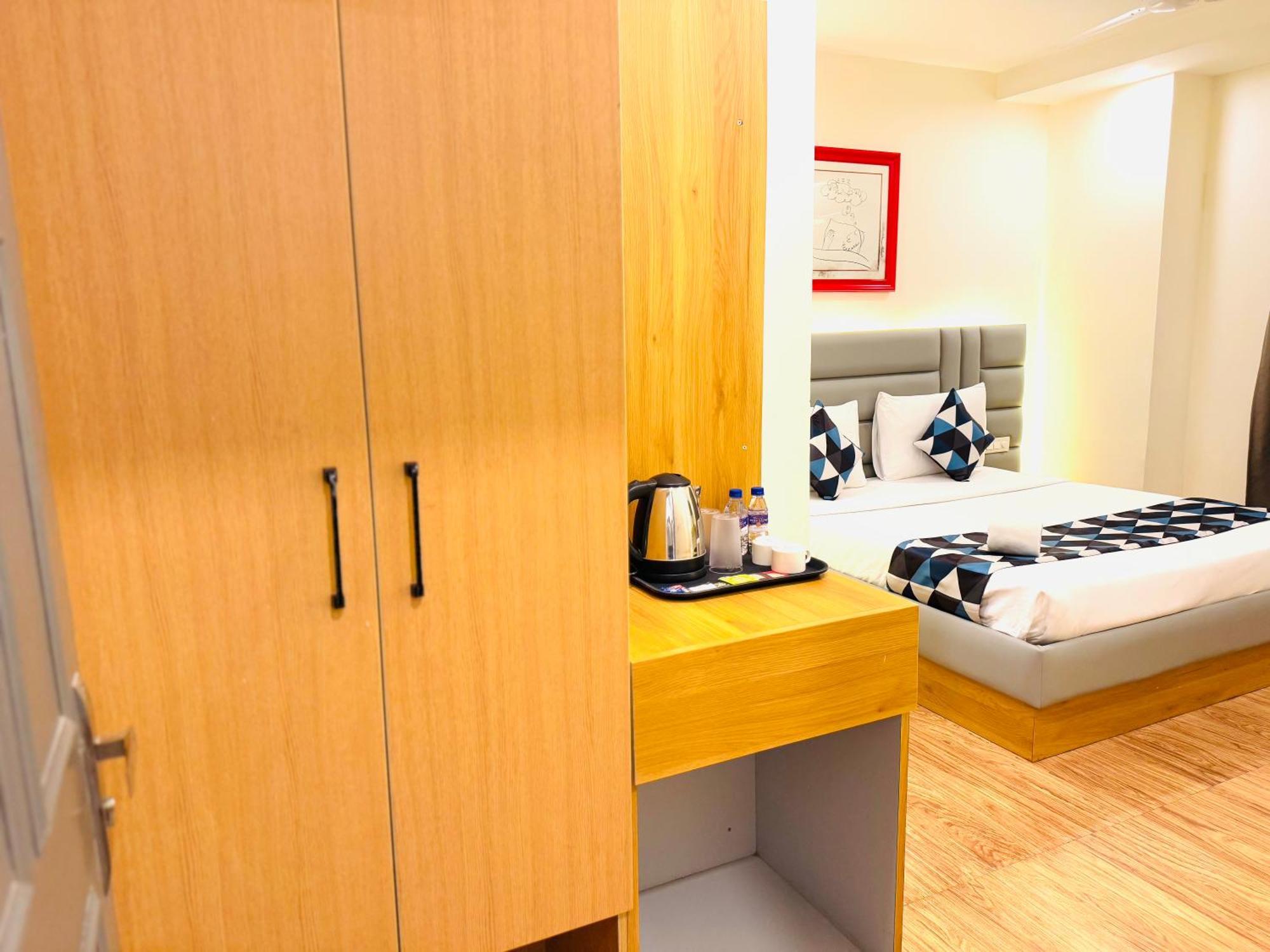 White Ridge Premium Hotel Haiderabad Buitenkant foto