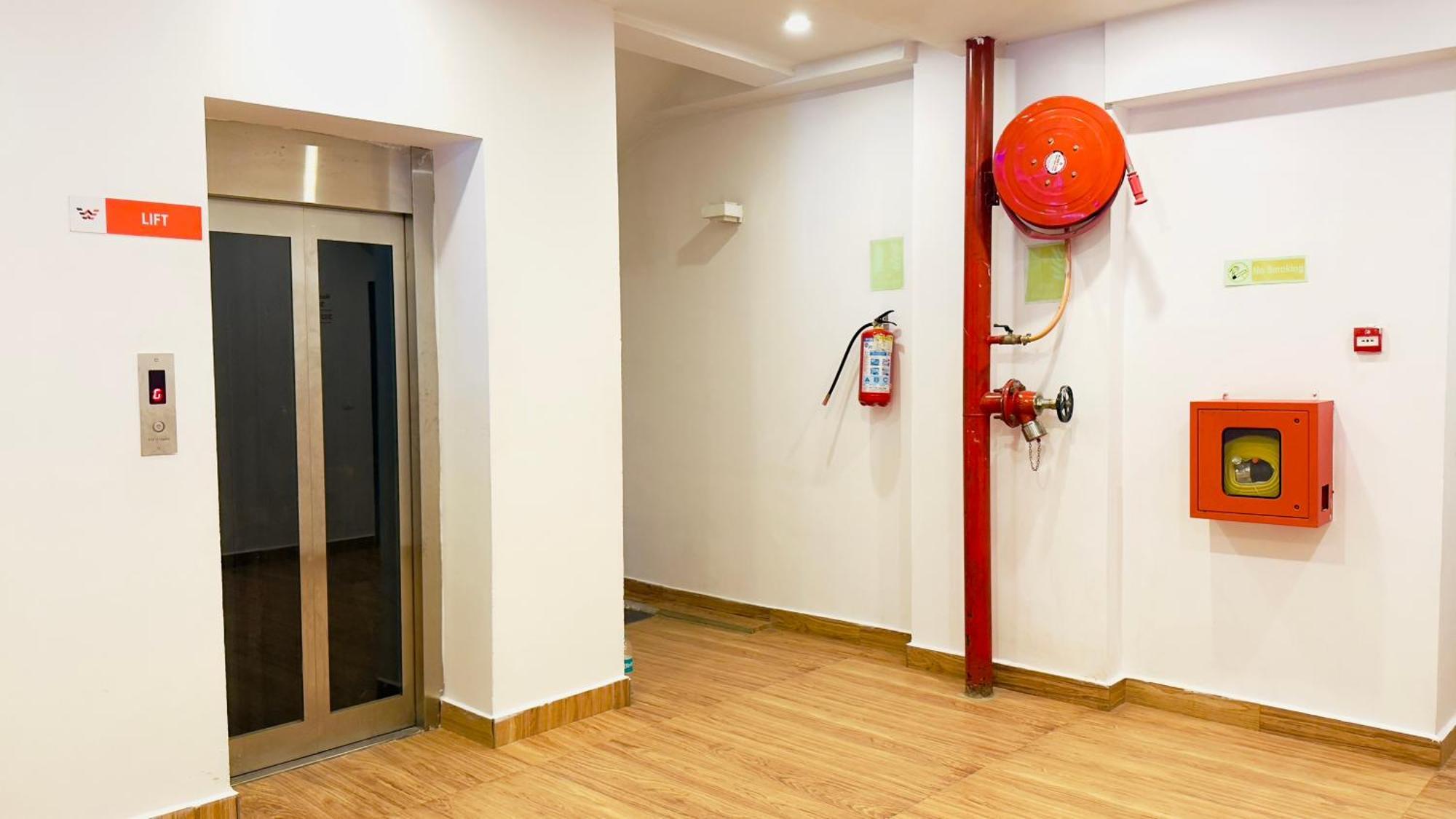 White Ridge Premium Hotel Haiderabad Buitenkant foto